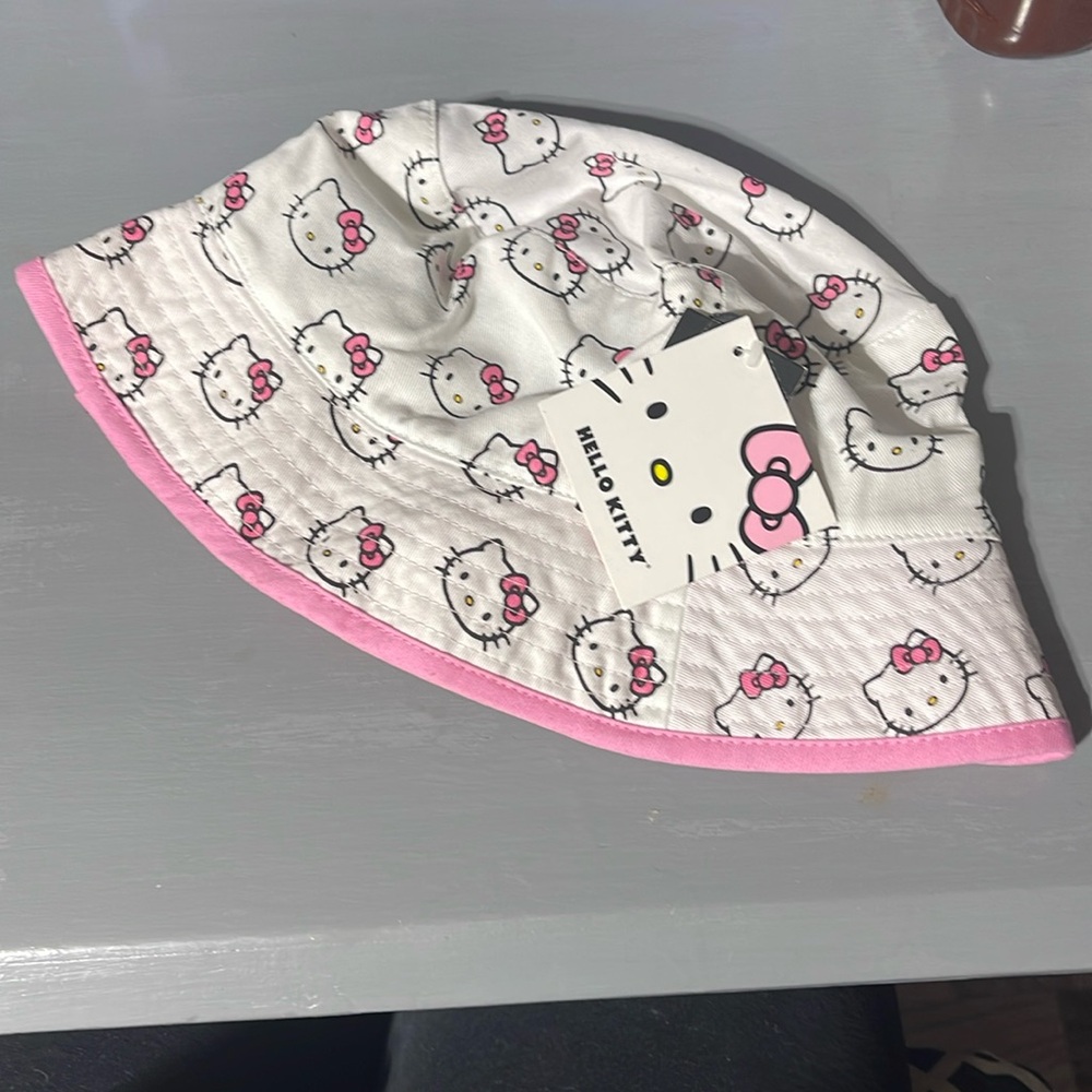 Hello Kitty Hat